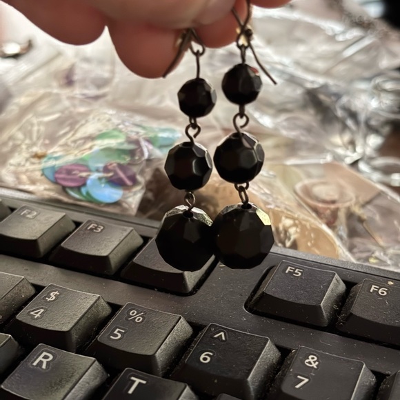 Black Faceted Drop Earrings - Women Jewelry - Picture 2 of 3